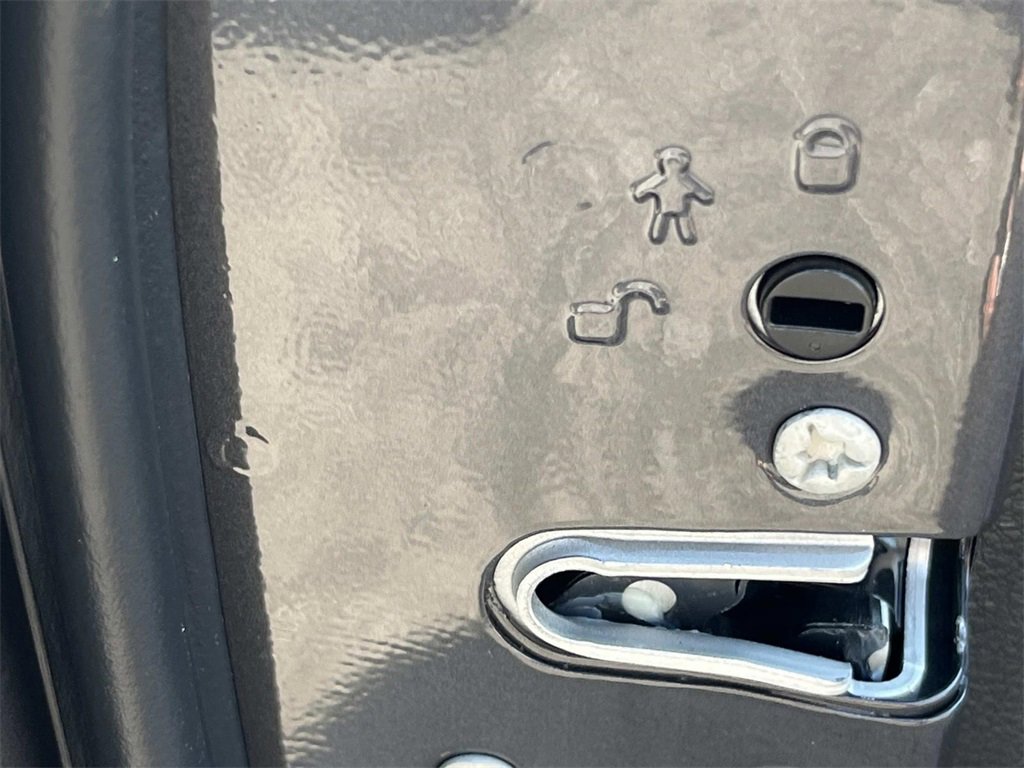 New 2025 Jeep Grand Cherokee Summit image 14