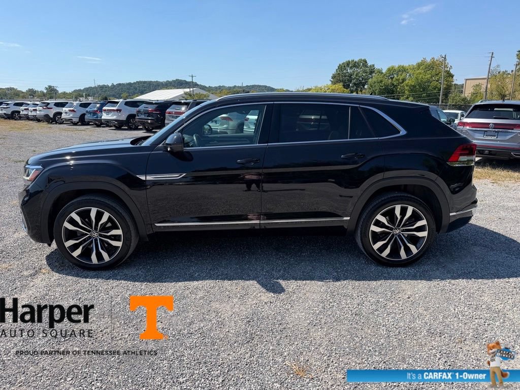 Used 2023 Volkswagen Atlas Cross Sport SEL Premium R-Line AWD/4WD image 2
