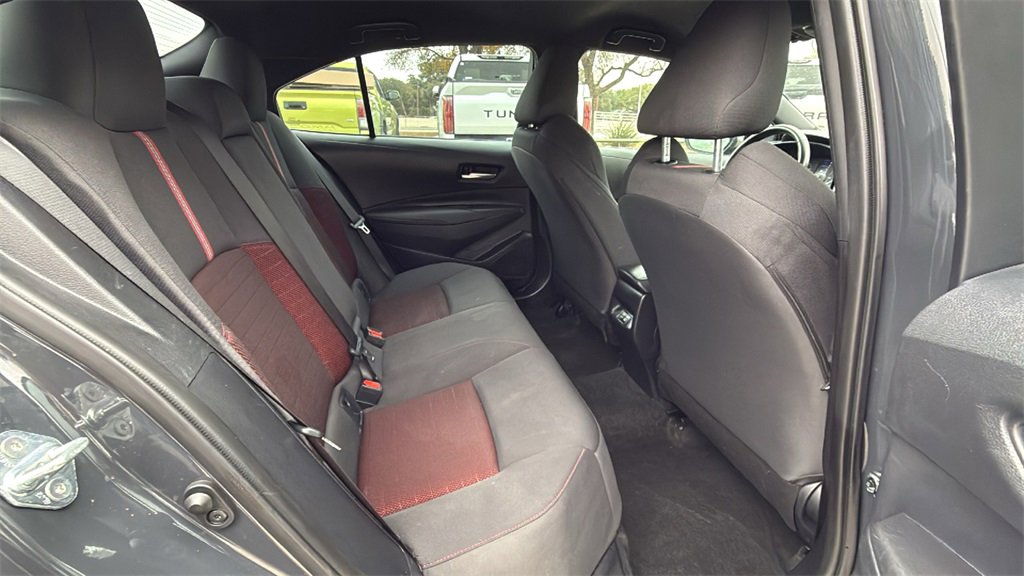 Used 2025 Toyota Corolla SE image 38