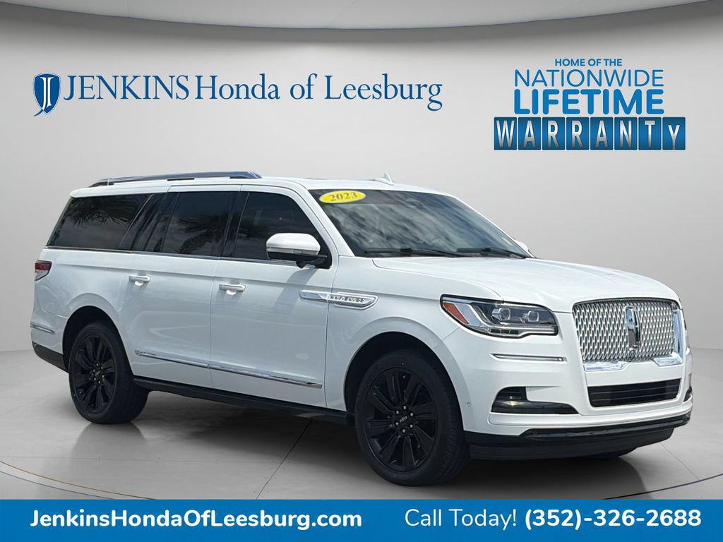 Used 2023 Lincoln Navigator L Reserve AWD/4WD image 1