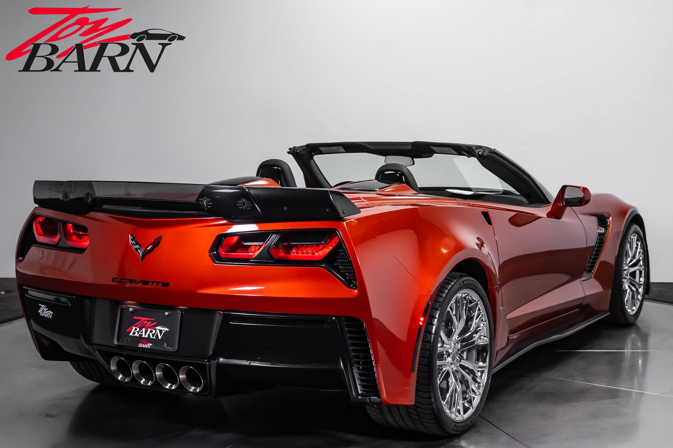 Used 2015 Chevrolet Corvette Z06 w/ 3LZ Preferred Equipment Group RWD image 5