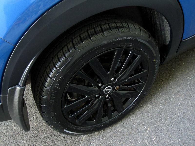Used 2021 Nissan Kicks SV FWD image 33