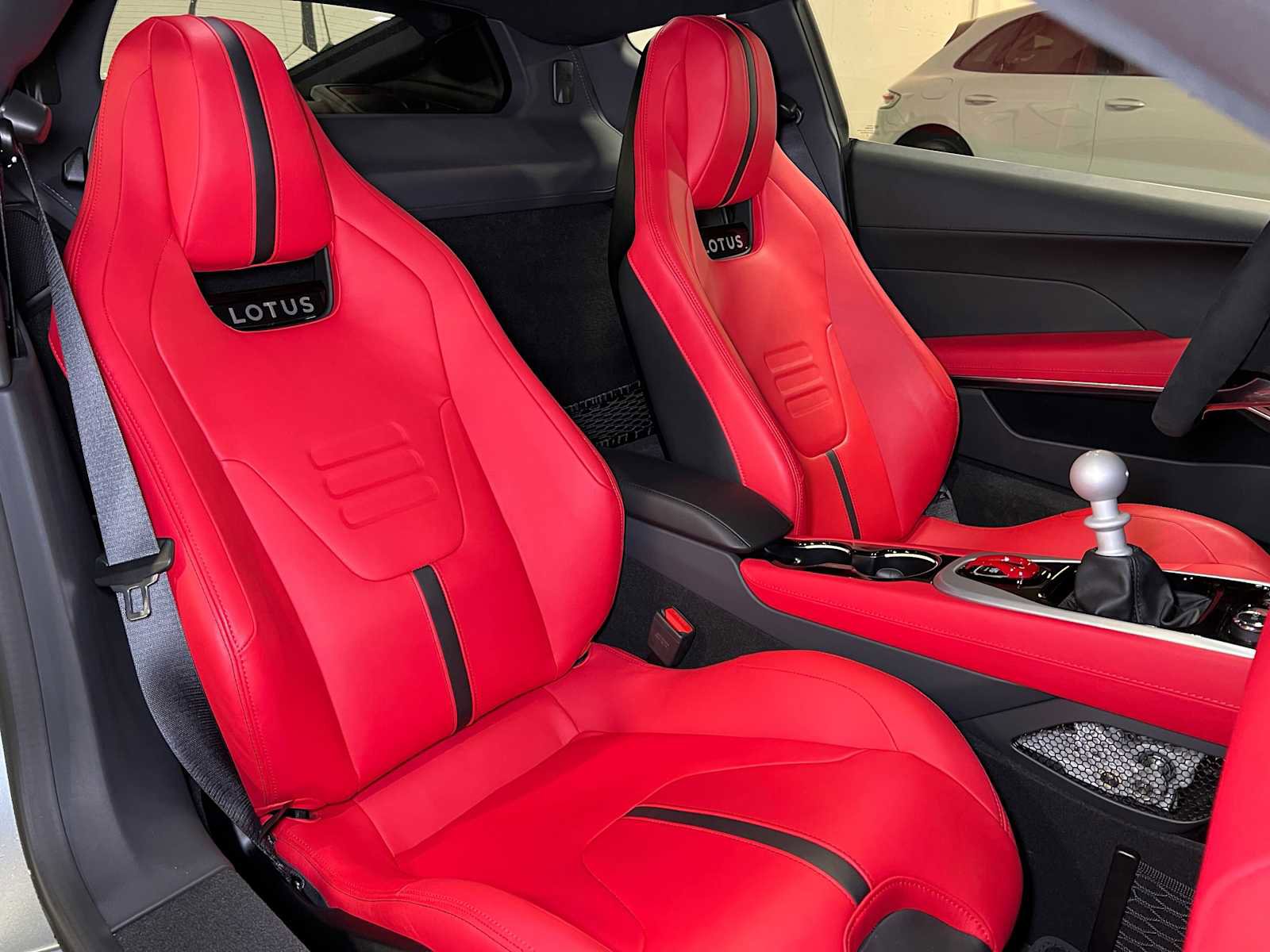 Used 2024 Lotus Emira First Edition image 13