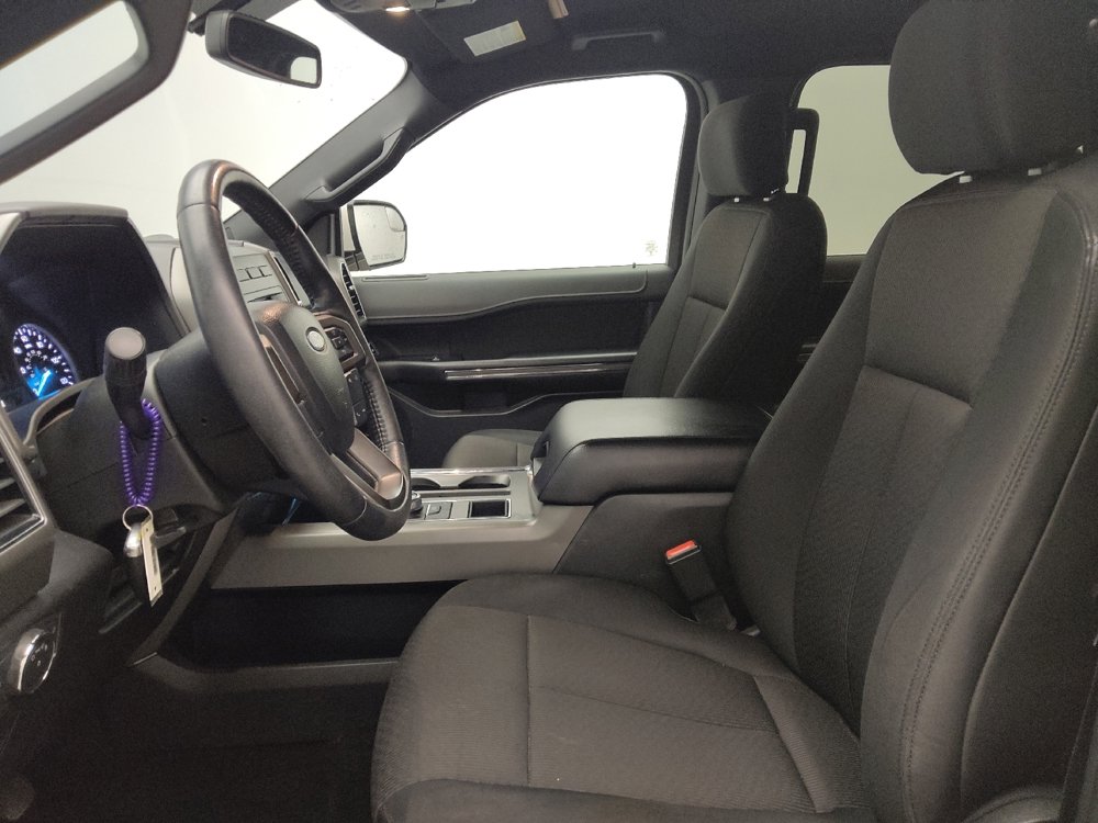 Used 2018 Ford Expedition XLT RWD image 17