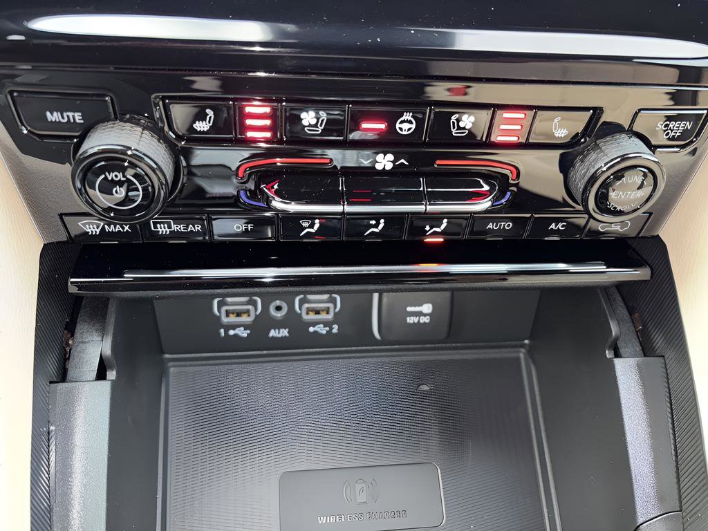 New 2025 Jeep Grand Cherokee L Limited w/ Luxury Tech Group II image 28