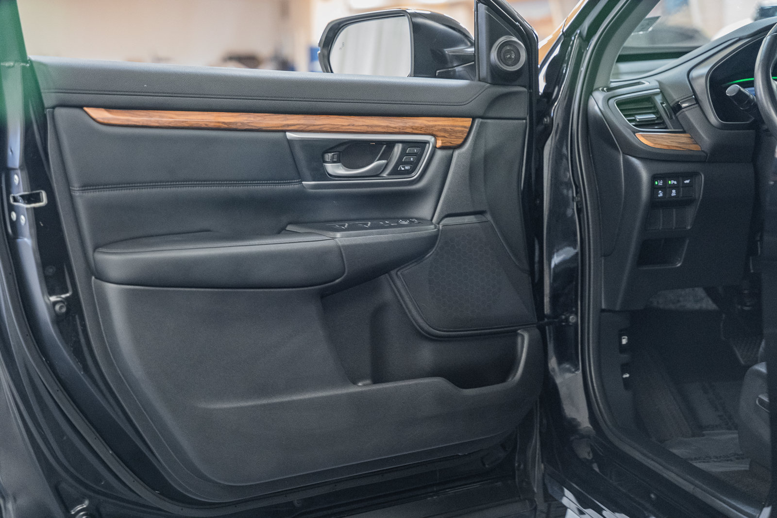 Used 2022 Honda CR-V Touring image 48