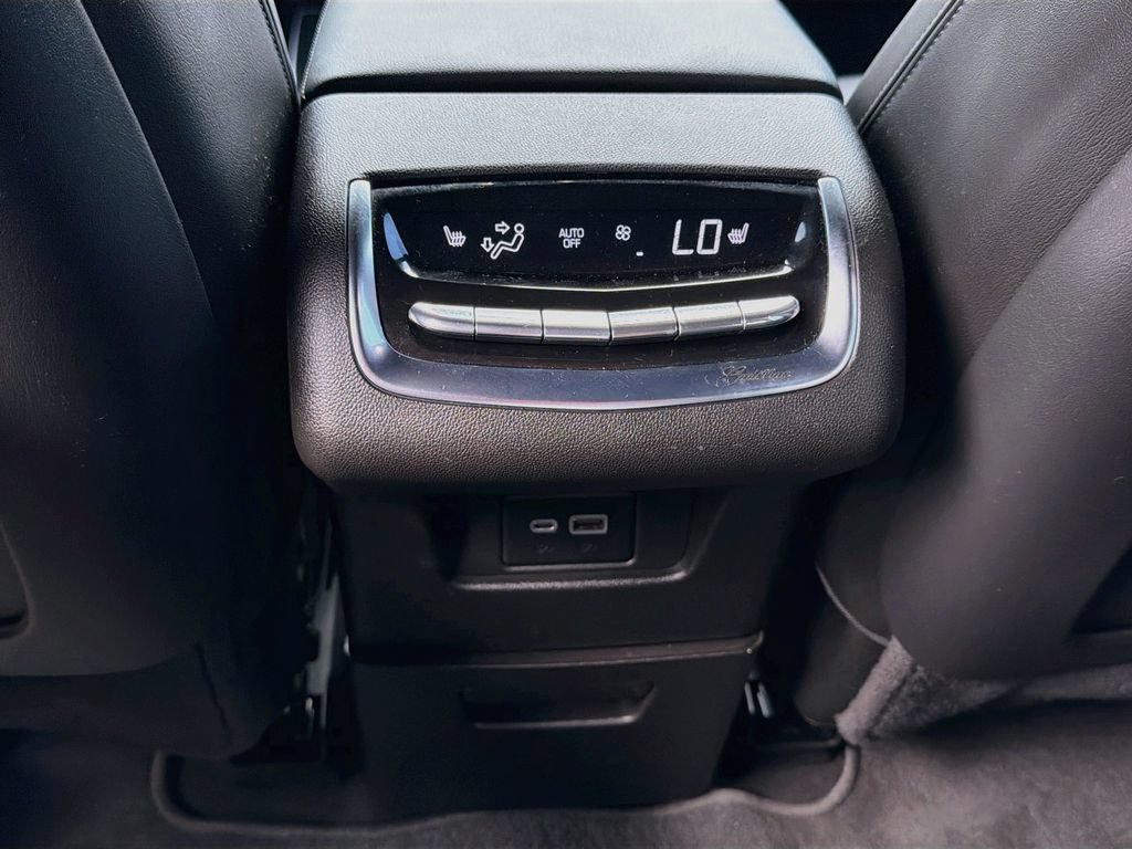 Used 2023 Cadillac XT6 Sport AWD/4WD image 30