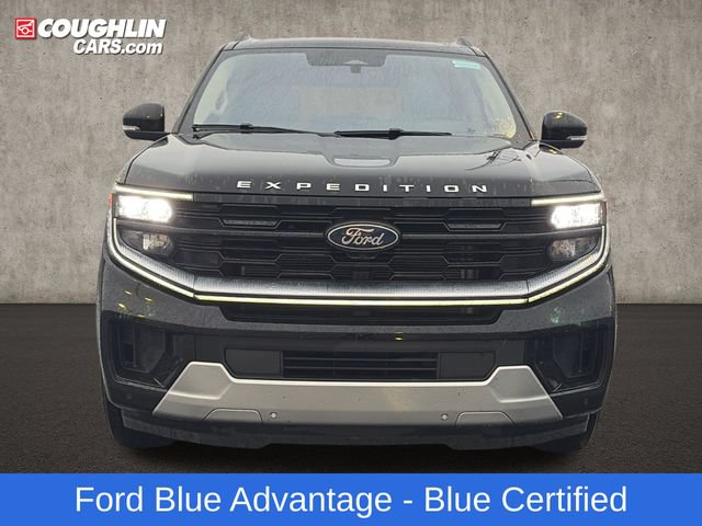 Used 2025 Ford Expedition Max Platinum AWD/4WD image 3