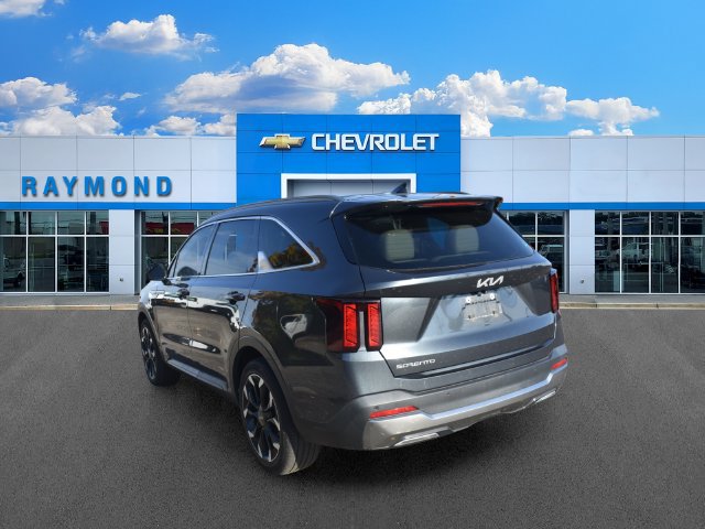 Used 2025 Kia Sorento EX FWD image 5