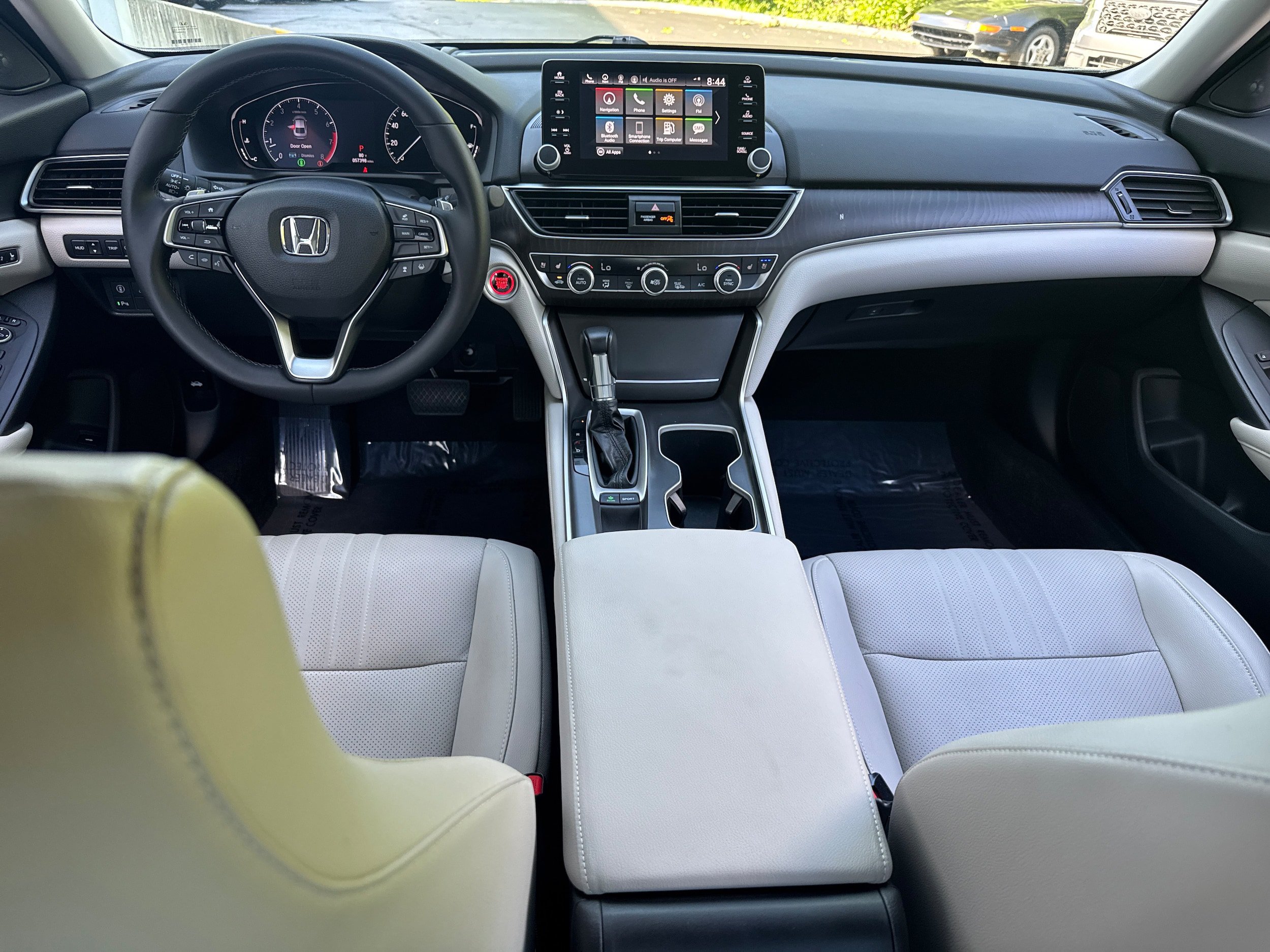 Used 2018 Honda Accord Touring image 15