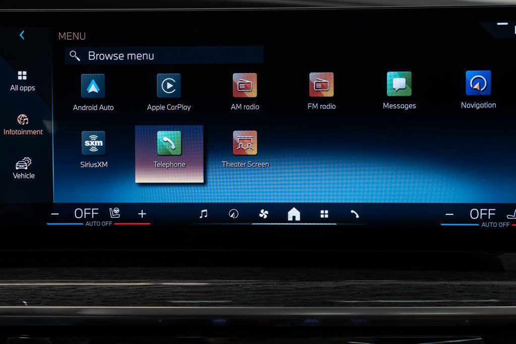 Used 2025 BMW 760i xDrive image 28