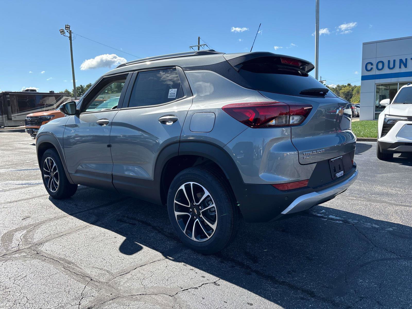 New 2026 Chevrolet TrailBlazer LT w/ Convenience Package image 3