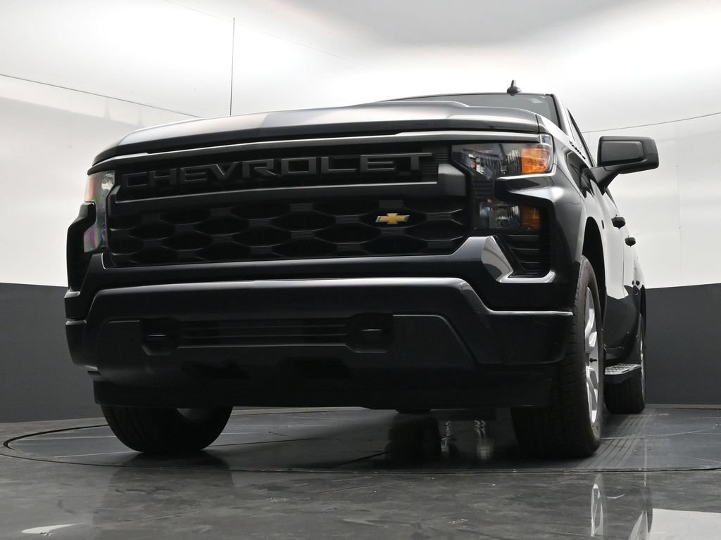 Used 2022 Chevrolet Silverado 1500 Custom RWD image 24