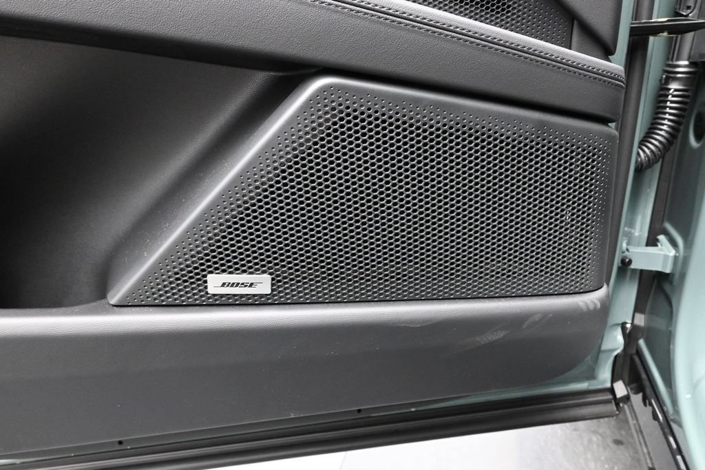 New 2026 Porsche Cayenne Electric AWD/4WD image 13