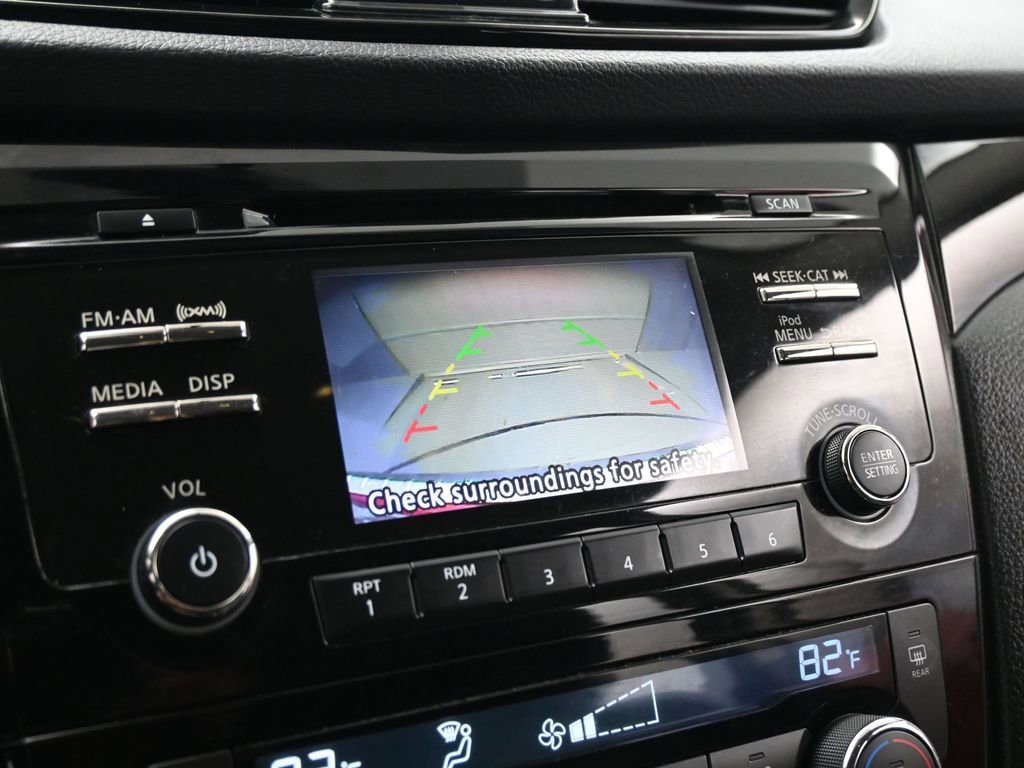 Used 2018 Nissan Rogue Sport SV image 15