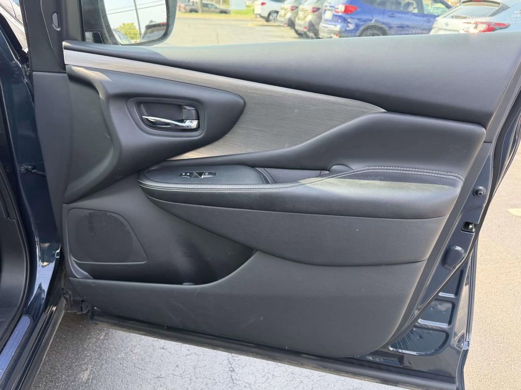 Used 2018 Nissan Murano SL w/ Moonroof Package image 10