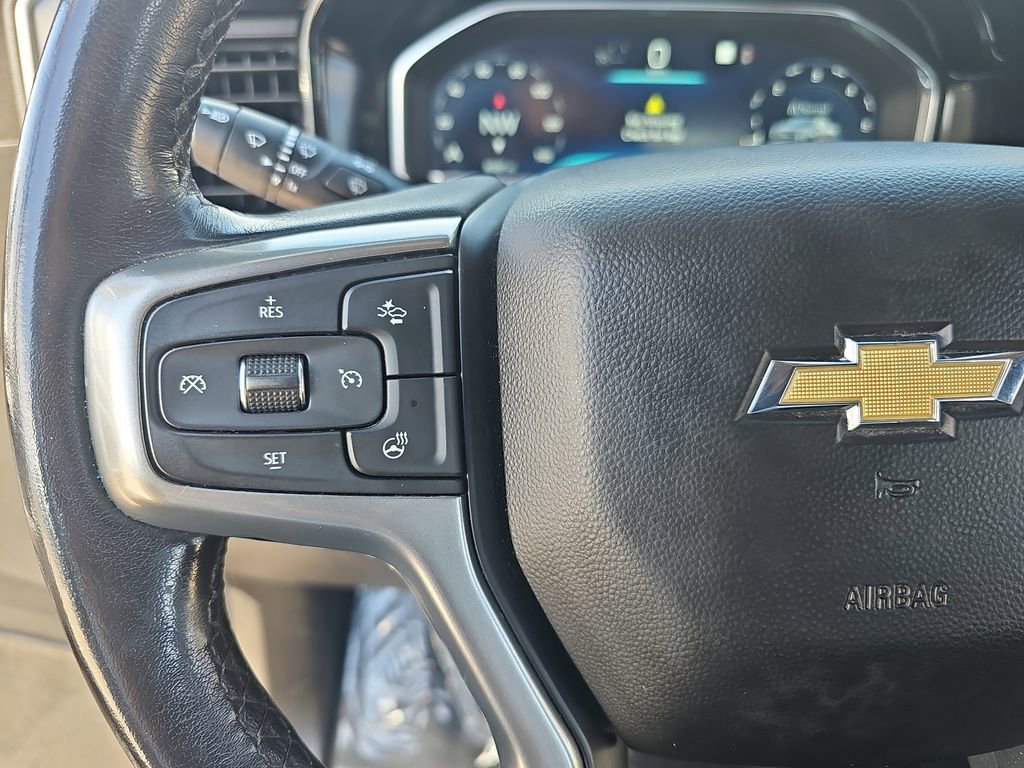 Used 2022 Chevrolet Silverado 1500 LT RWD image 16