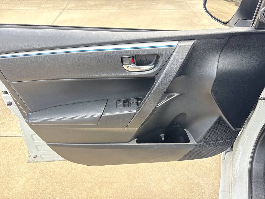 Used 2015 Toyota Corolla S FWD image 15