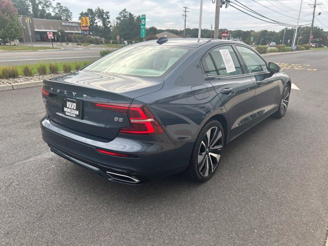 Used 2022 Volvo S60 B5 Momentum w/ Climate Package FWD image 5