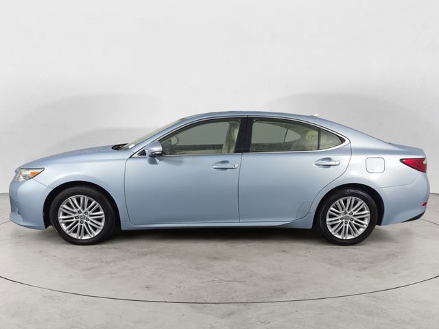 Used 2014 Lexus ES 350 w/ Luxury Package FWD image 2