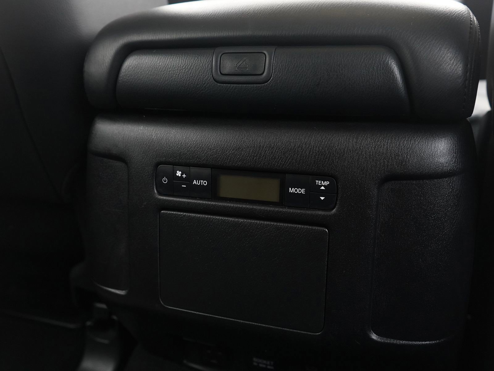 Used 2024 Nissan Armada SL image 15