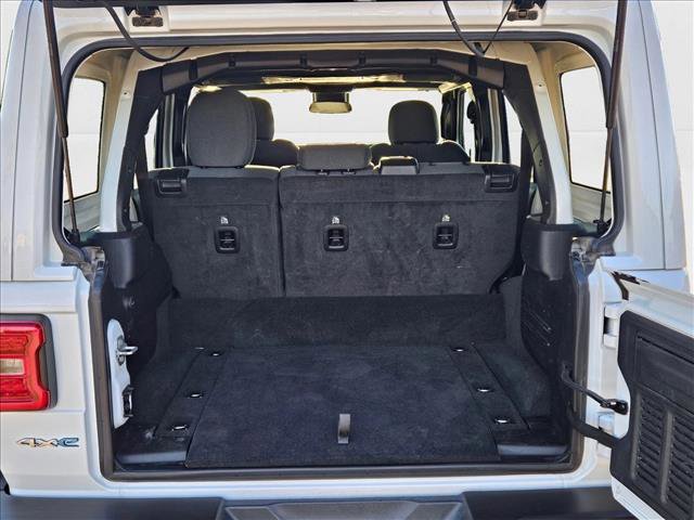 Used 2024 Jeep Wrangler Sahara image 6