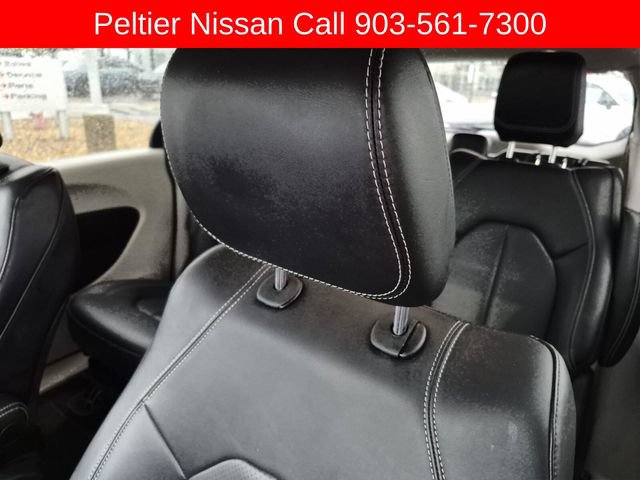 Used 2024 Chrysler Pacifica Limited FWD image 22
