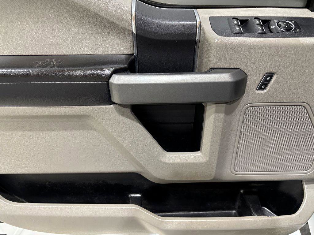 Used 2017 Ford F350 XLT image 16
