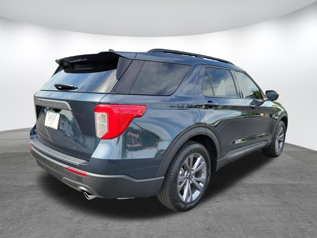 Used 2023 Ford Explorer XLT w/ Equipment Group 202A RWD image 5