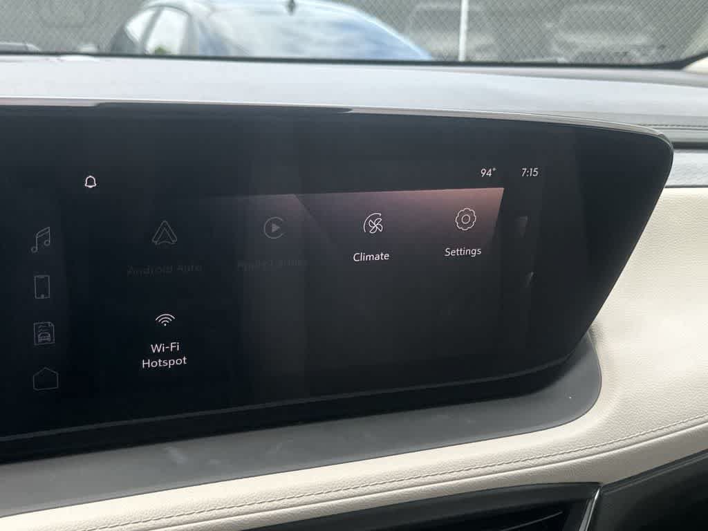 Used 2024 Buick Encore GX Avenir AWD/4WD image 23