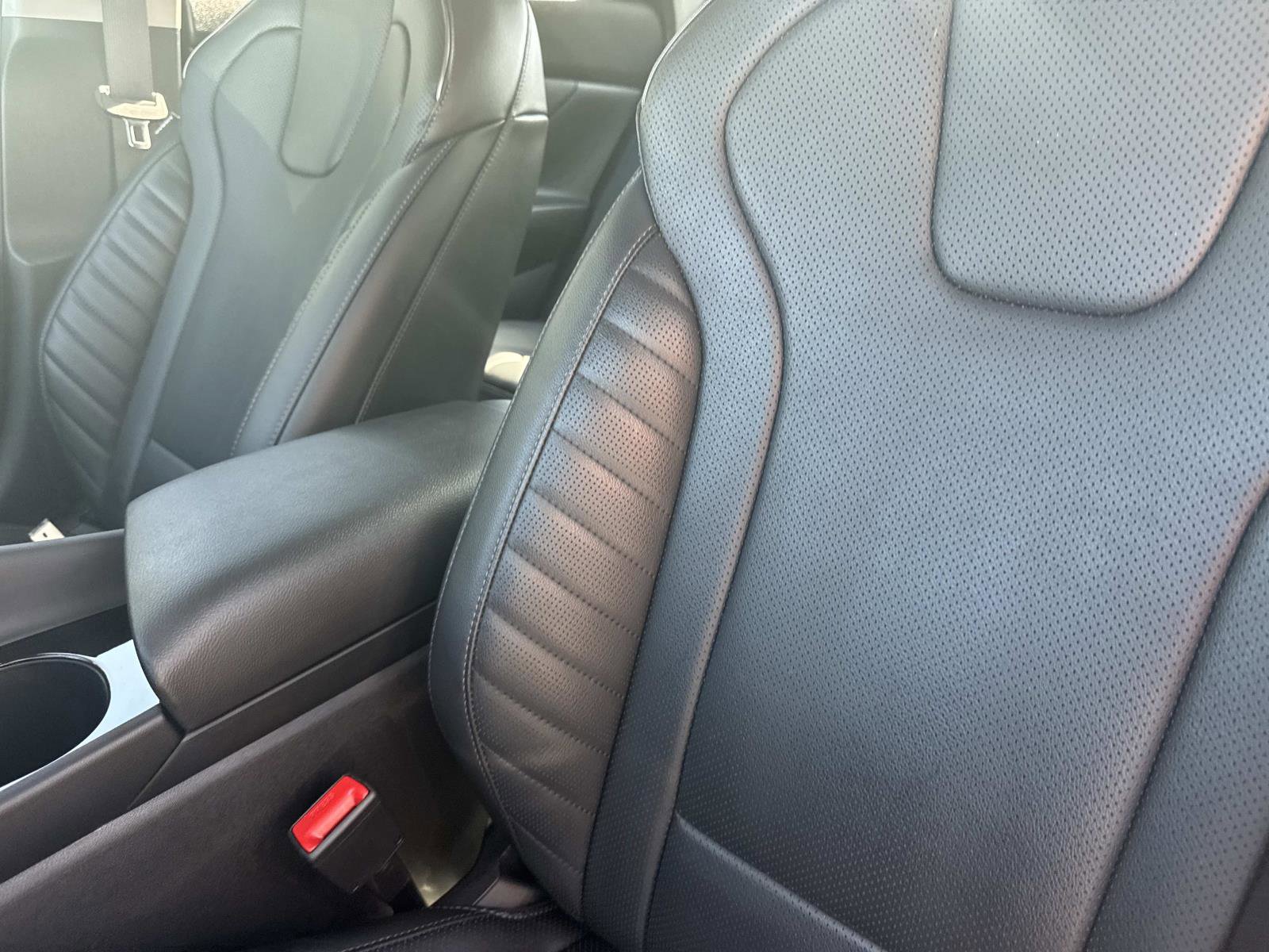 Used 2024 Hyundai Elantra Limited image 18