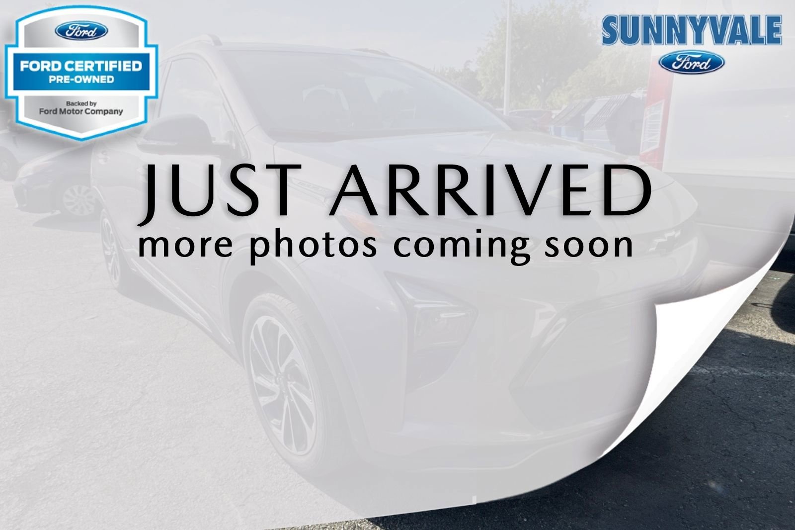 Used 2023 Chevrolet Bolt EUV Premier w/ Sun & Sound Package FWD image 1