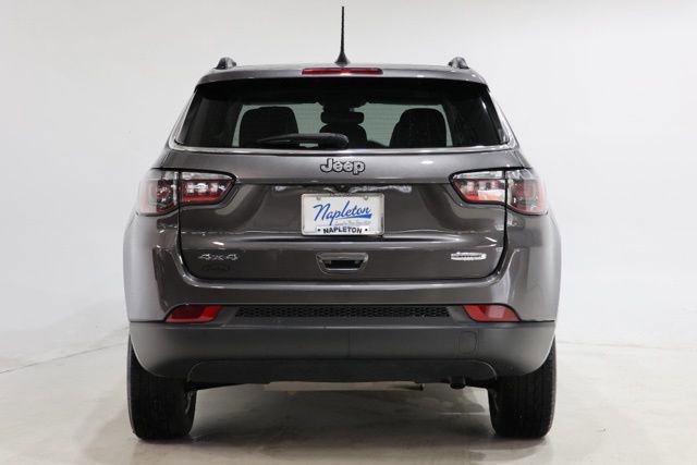 Used 2022 Jeep Compass Latitude w/ Sun and Sound Group AWD/4WD image 6