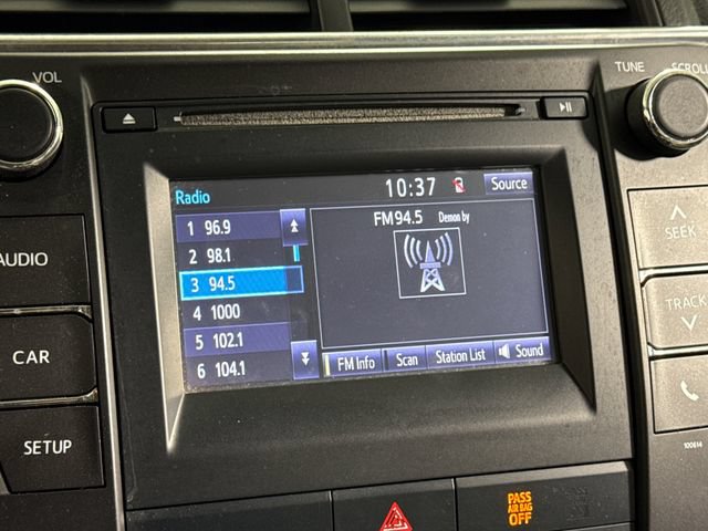 Used 2016 Toyota Camry SE FWD image 30