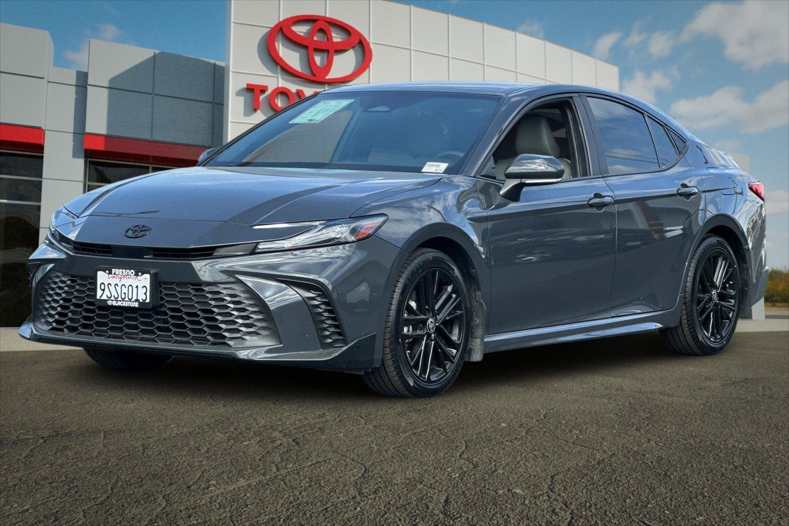 Certified 2025 Toyota Camry SE FWD image 7