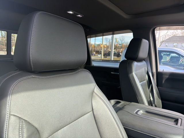 Used 2020 Chevrolet Silverado 3500 LTZ w/ LTZ Premium Package image 16