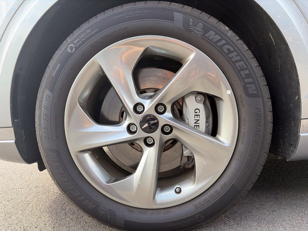 Certified 2026 Genesis GV70 2.5T Select AWD/4WD image 21