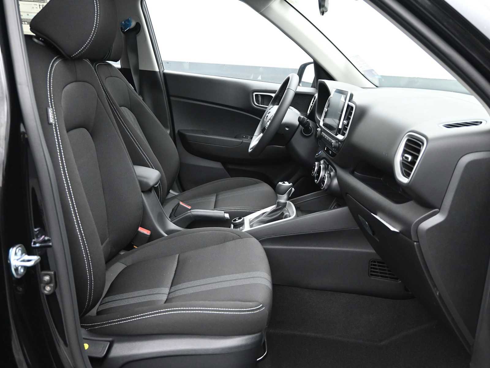 New 2026 Hyundai Venue SEL image 11