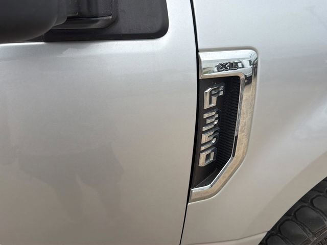 Used 2018 Ford F350 XL w/ Power Equipment Group image 26