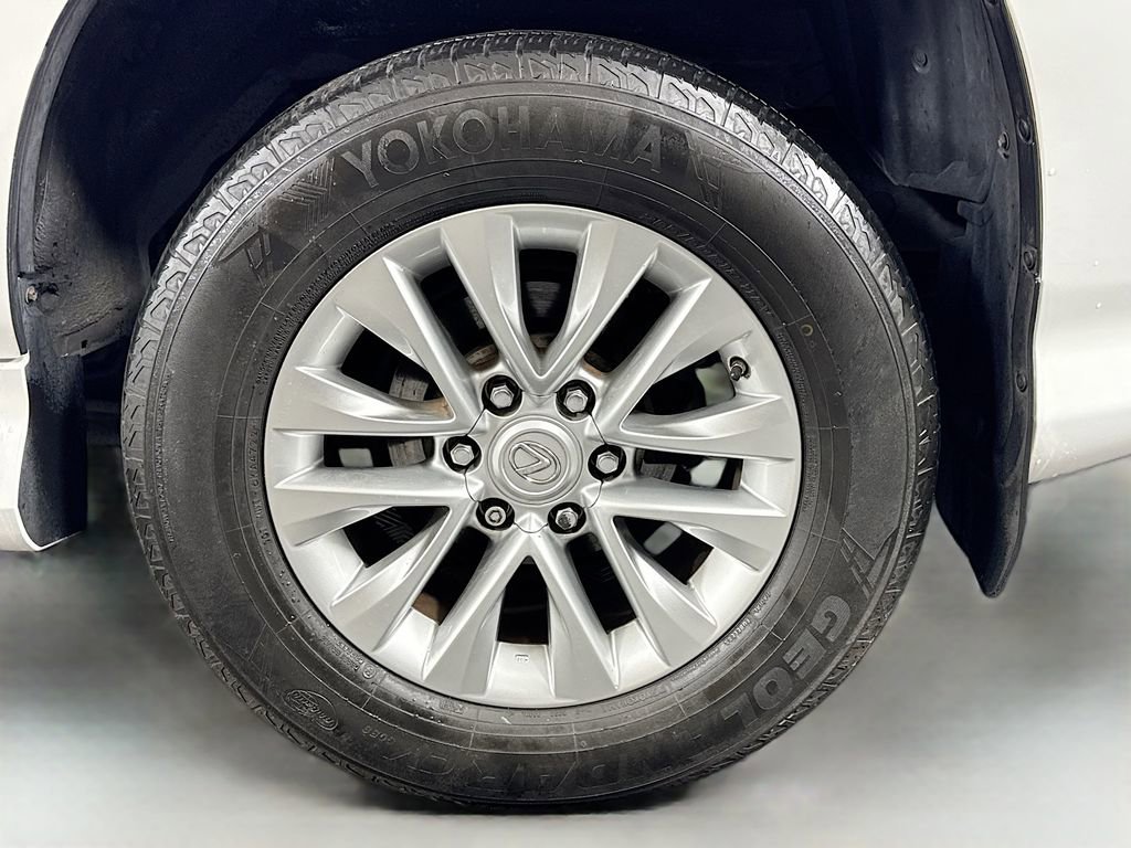 Used 2015 Lexus GX 460 w/ Premium Package AWD/4WD image 39