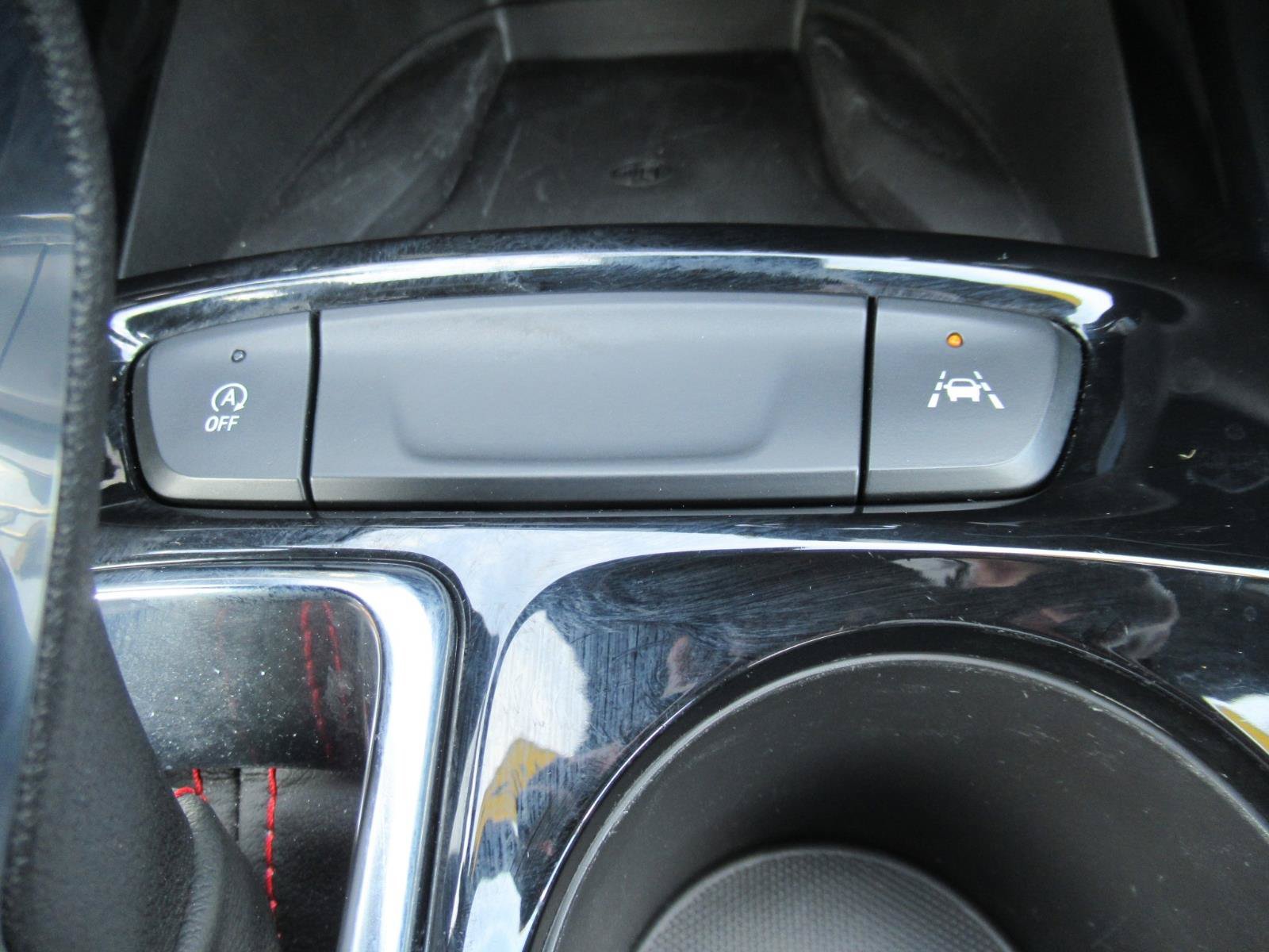 Used 2024 Chevrolet Trax RS w/ Sunroof Package FWD image 29