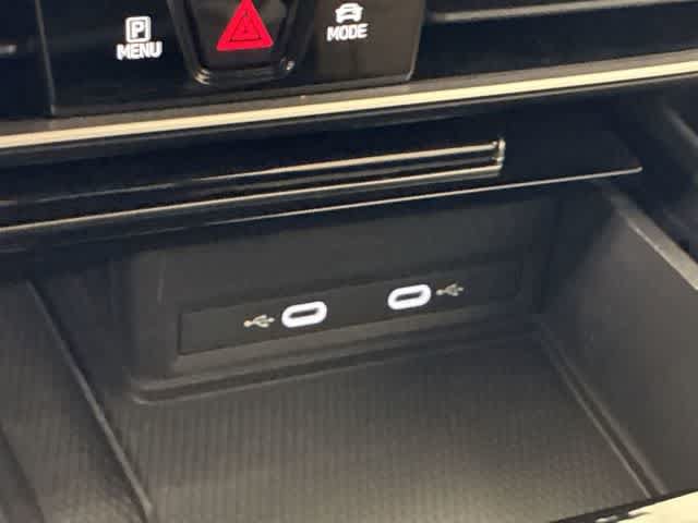 Used 2026 Volkswagen Atlas Cross Sport SE FWD image 32