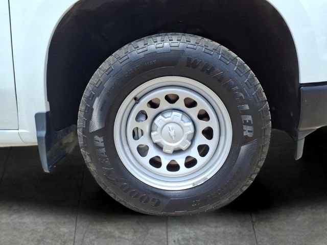 Used 2023 Chevrolet Silverado 1500 W/T w/ WT Value Package RWD image 9