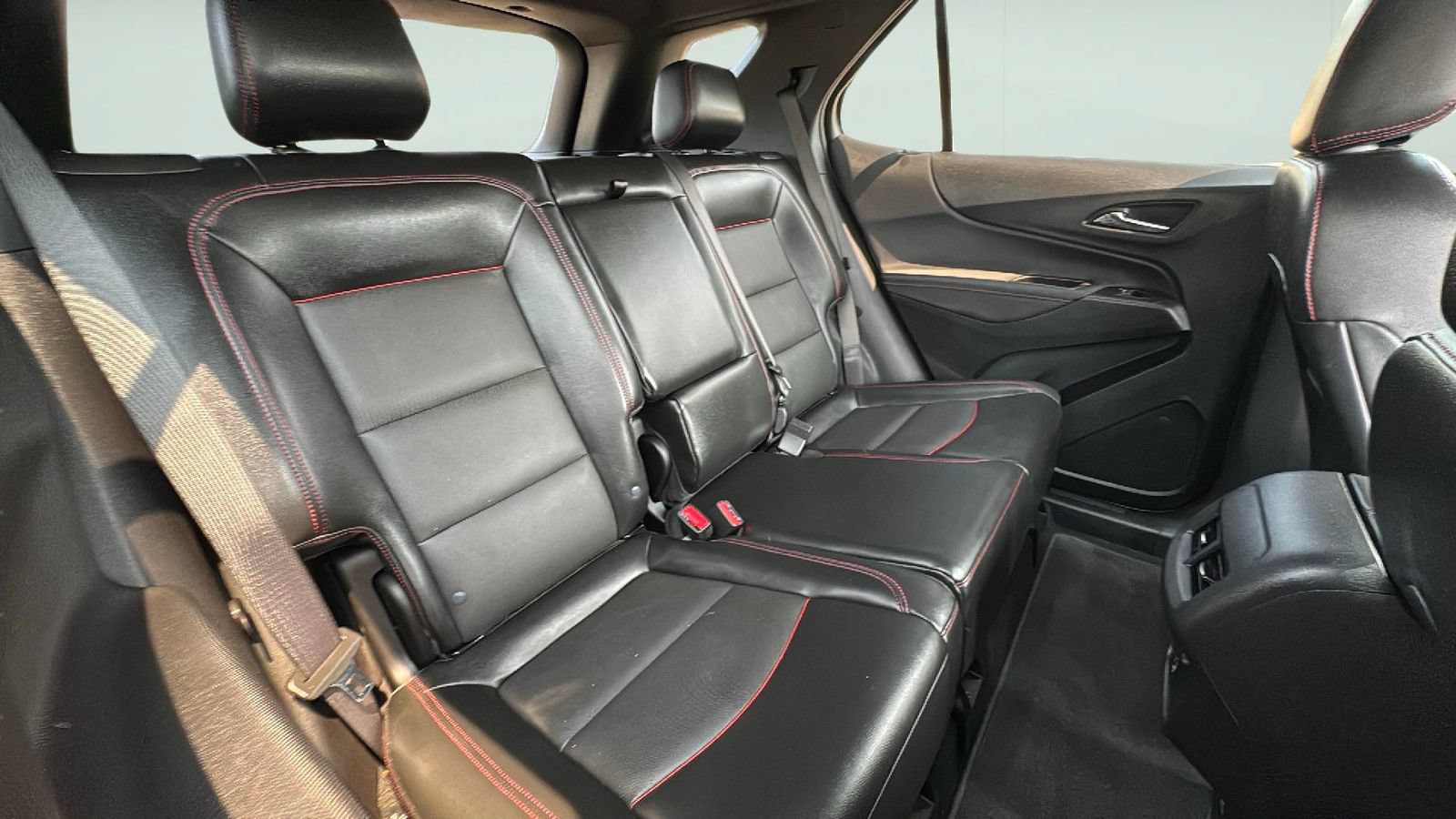 Used 2023 Chevrolet Equinox RS w/ RS Leather Package FWD image 26