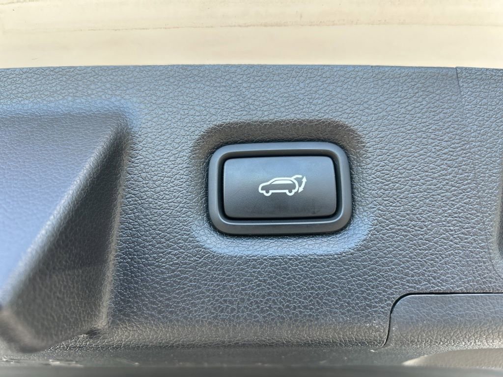 Used 2023 Hyundai Santa Fe SEL image 44