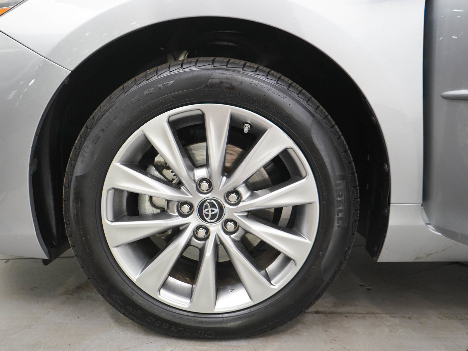 Used 2017 Toyota Camry XLE w/ Protection Package (Q2) FWD image 27