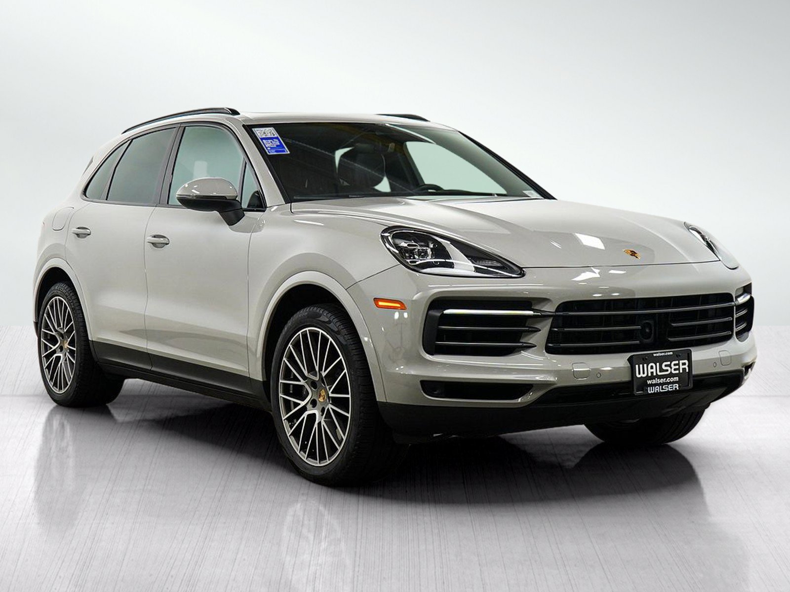 Used 2023 Porsche Cayenne Platinum Edition AWD/4WD image 7