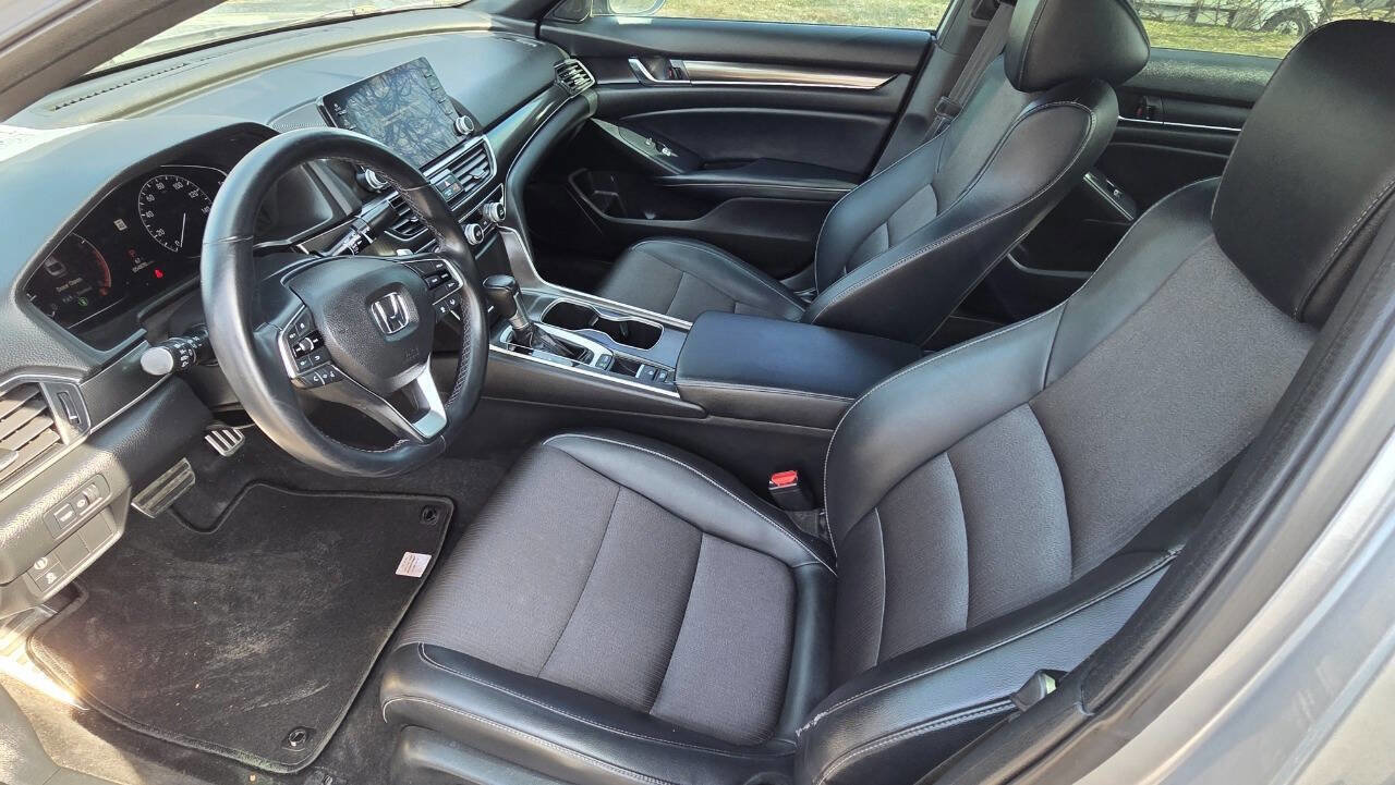 Used 2018 Honda Accord Sport image 10