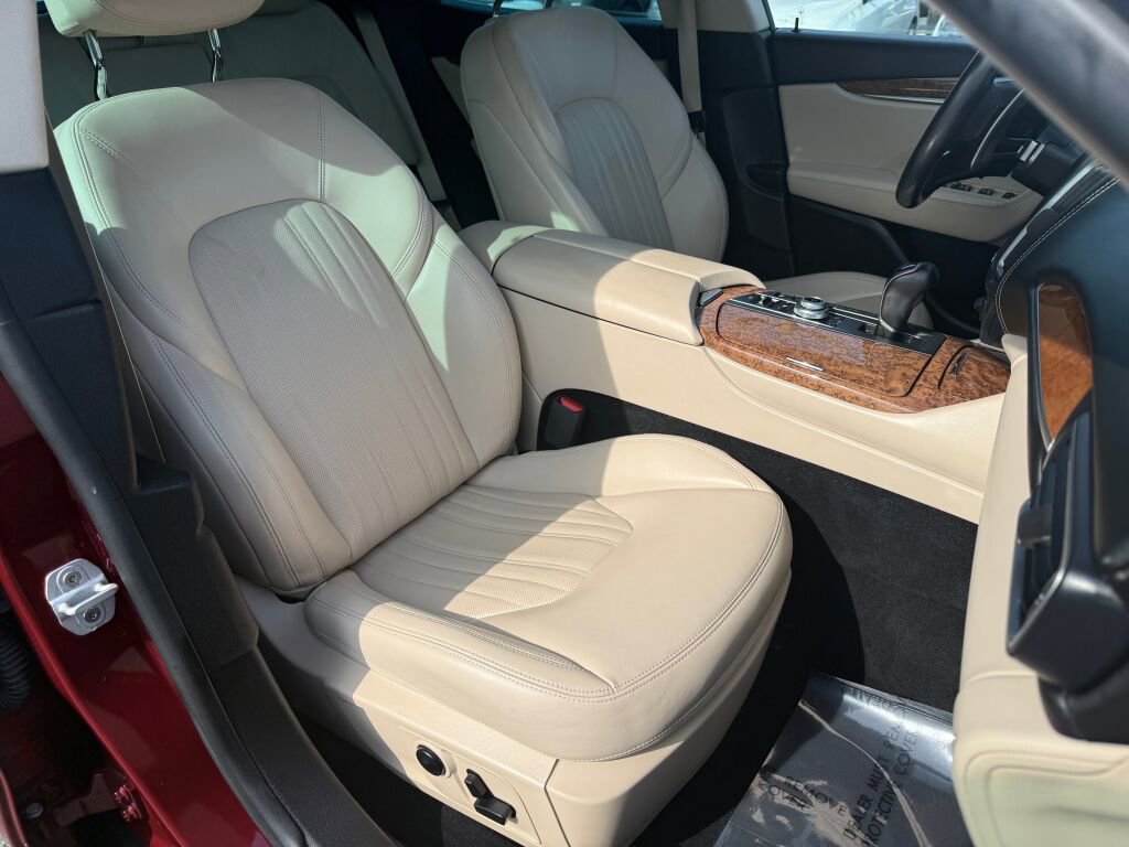Used 2017 Maserati Levante S AWD/4WD image 28