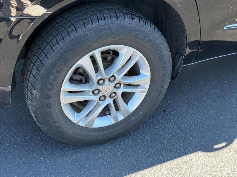 Used 2020 Buick Enclave Essence image 9